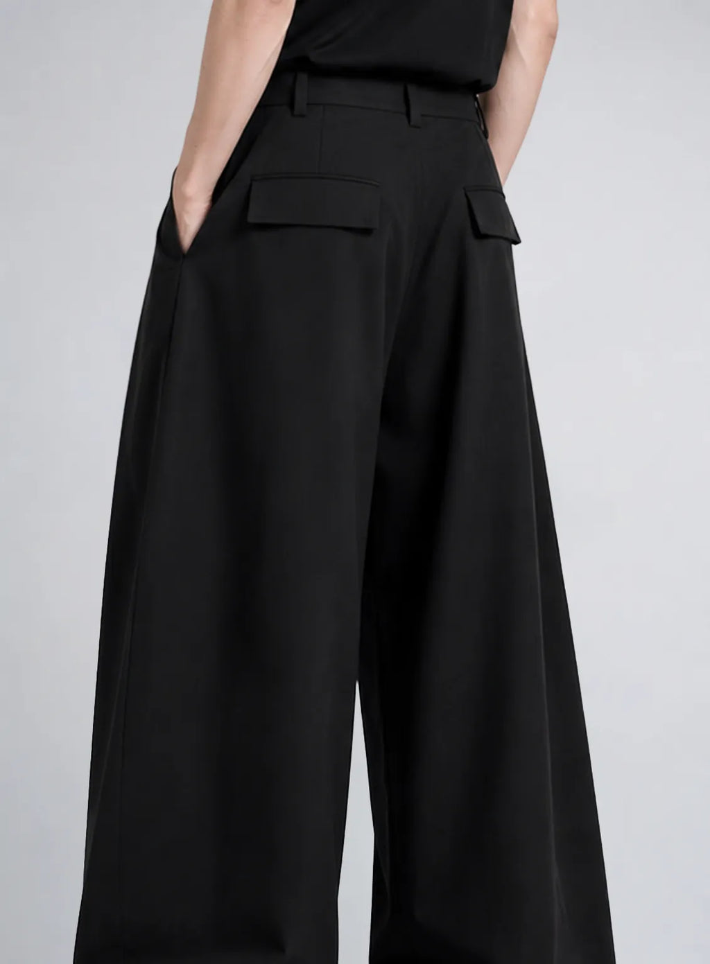Wide-Leg Pleated Trousers (Pre-Launch)