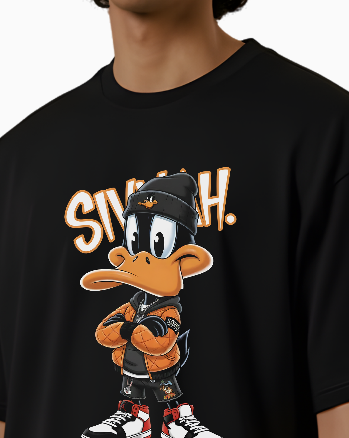 Daffy Duck Down-Shoulder T-Shirt – Black